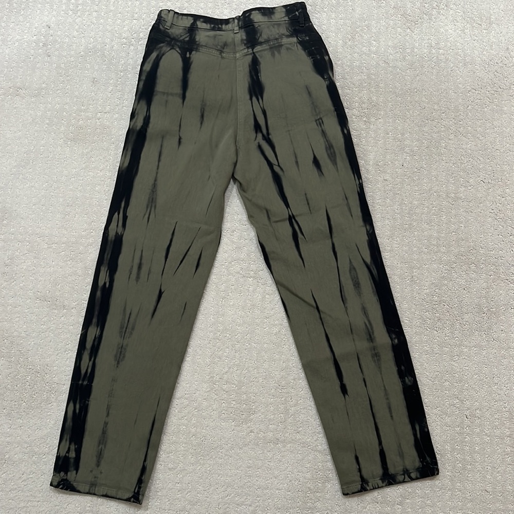 Green and Black Tie Dye Pant - Picture 5 of 9